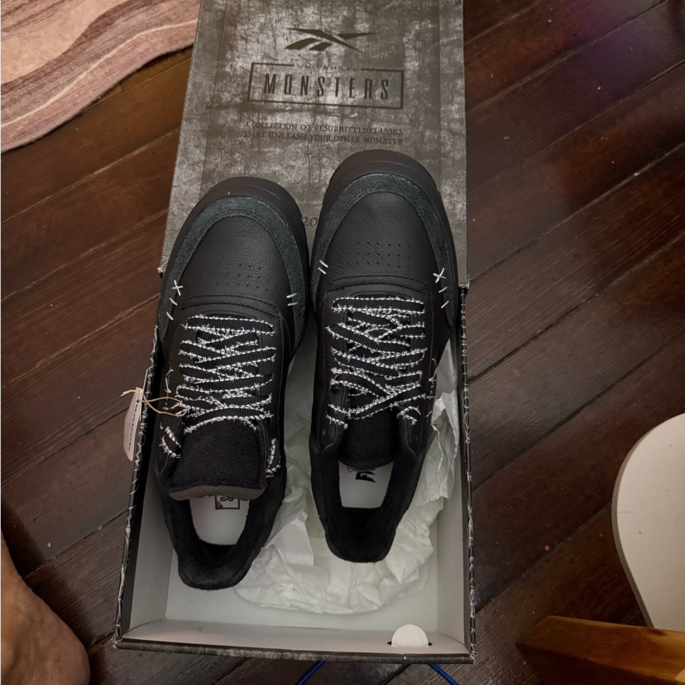 Reebok Universal Monster